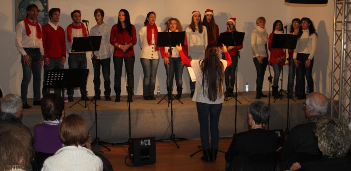 21/12/14. La sezione Adulti dell'Associazione Culturale «Il Ramo» in uno spettacolo sul Natale